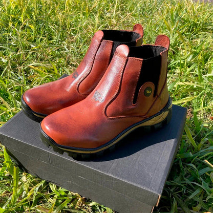 Men's Adventure Boot Kit in Genuine Leather and Orthopedic Insole + GIFTS: Hat, Belt, Wallet and Cup